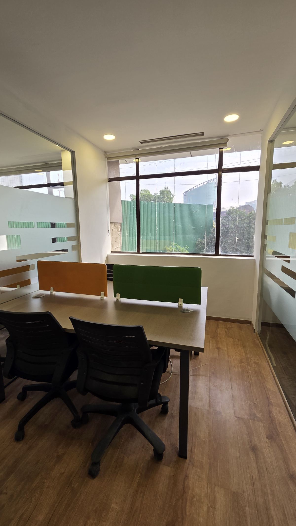 NH-8 desk cluster